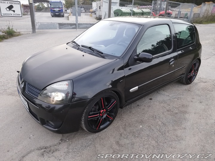 Renault Clio Sport  2003
