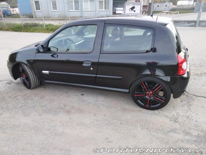 Renault Clio Sport  2003