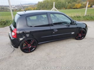 Renault Clio Sport  2003
