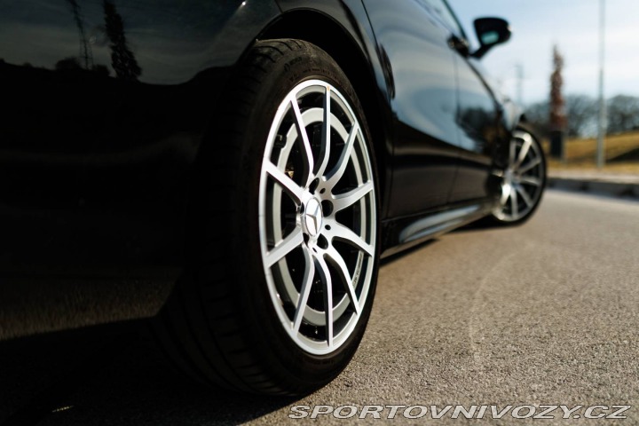 Mercedes-Benz CLA Shooting Brake  45 AMG / 2021