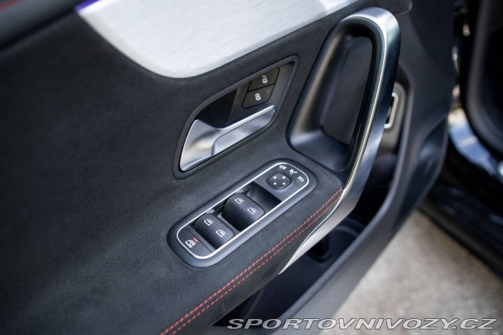 Mercedes-Benz CLA Shooting Brake  45 AMG / 2021