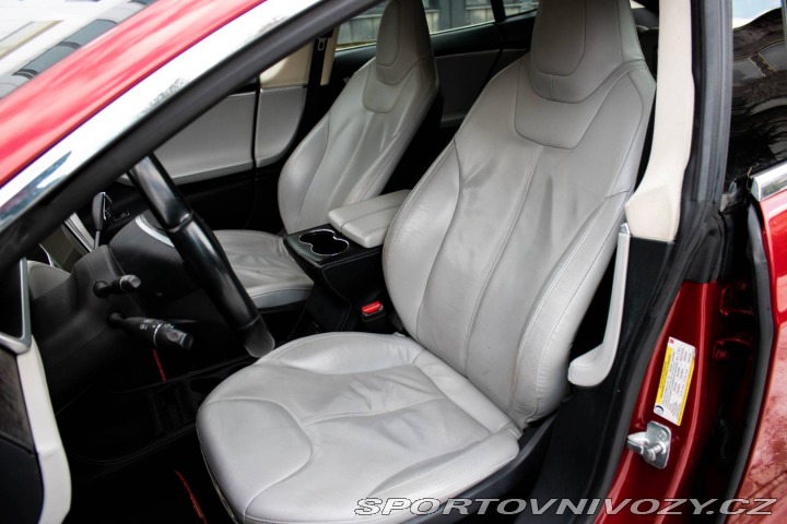 Tesla Model S 2014