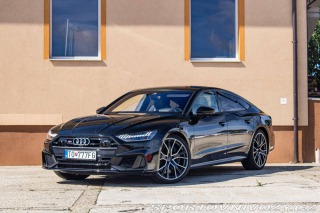 Audi S7 