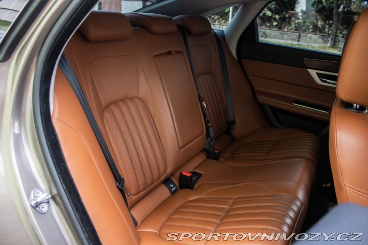 Jaguar XF 3.0D TDV6 Portfolio Auto 2016