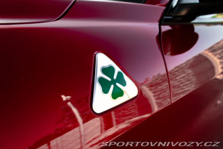 Alfa Romeo Giulia 2.9 Twin Turbo V6 510 AT 2017