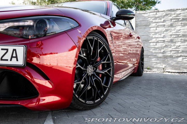 Alfa Romeo Giulia 2.9 Twin Turbo V6 510 AT 2017