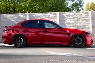 Alfa Romeo Giulia 2.9 Twin Turbo V6 510 AT 2017