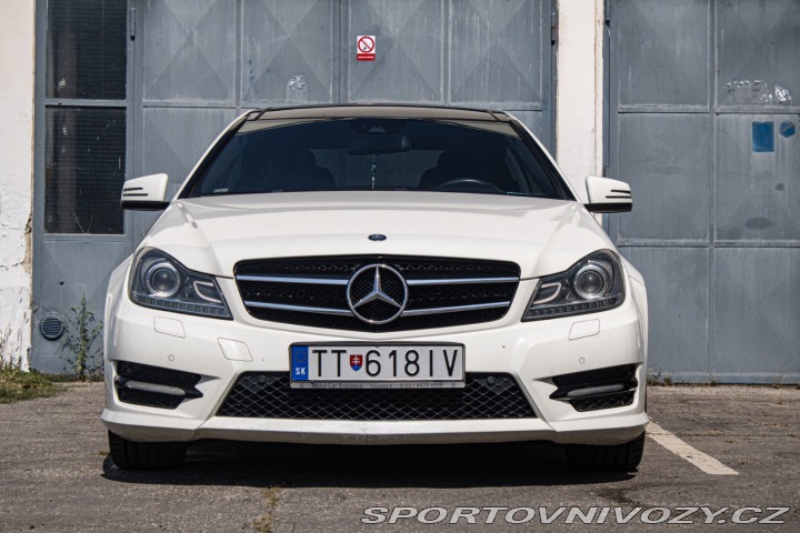 Mercedes-Benz C Kupé 250 CDI BlueEFFICIE 2011