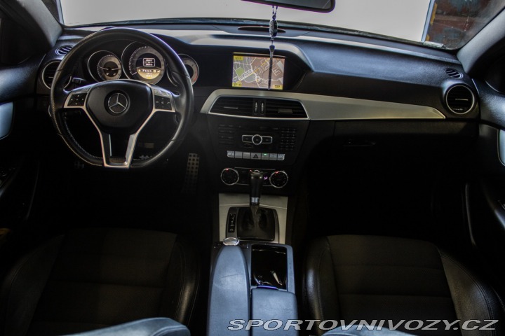 Mercedes-Benz C Kupé 250 CDI BlueEFFICIE 2011