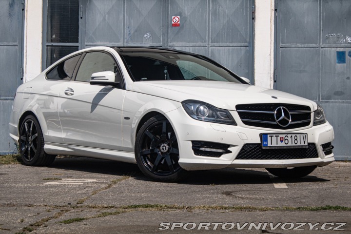 Mercedes-Benz C Kupé 250 CDI BlueEFFICIE 2011