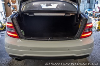 Mercedes-Benz C Kupé  250 CDI BlueEFFICIE 2011