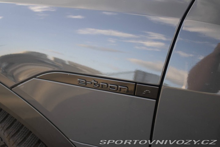 Audi Ostatní modely Q8  e-tron Sportback 55 S li 2023