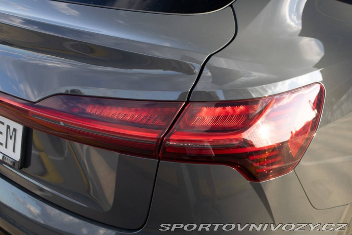 Audi Ostatní modely Q8  e-tron Sportback 55 S li 2023