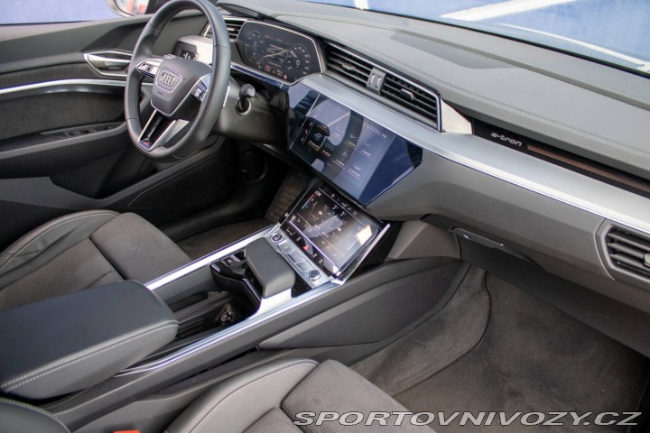 Audi Ostatní modely Q8  e-tron Sportback 55 S li 2023