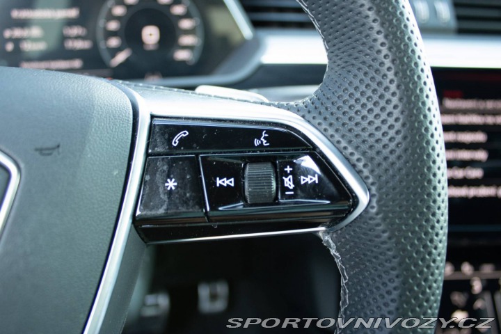 Audi Ostatní modely Q8  e-tron Sportback 55 S li 2023