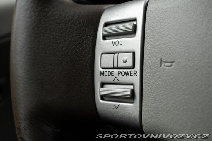 Infiniti Ostatní modely QX56 5.6 V8 AWD 230kW 31 2006