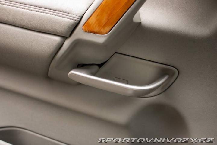 Infiniti Ostatní modely QX56 5.6 V8 AWD 230kW 31 2006