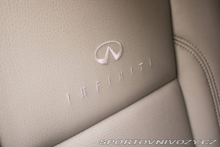 Infiniti Ostatní modely QX56 5.6 V8 AWD 230kW 31 2006