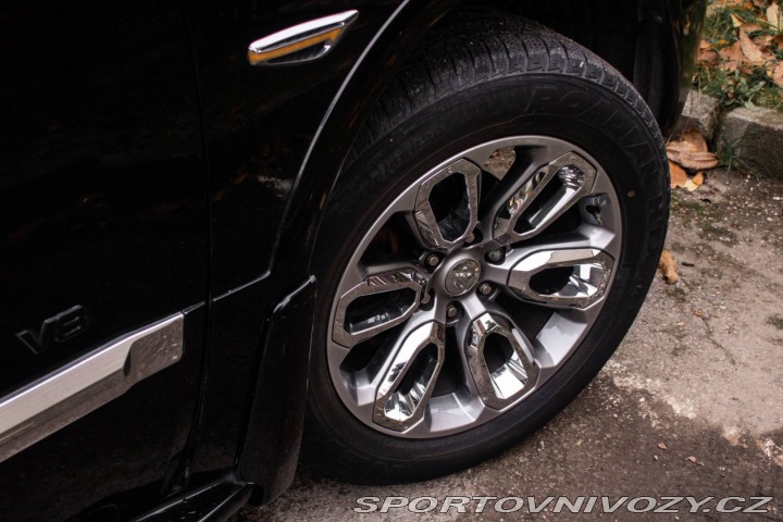 Infiniti Ostatní modely QX56 5.6 V8 AWD 230kW 31 2006