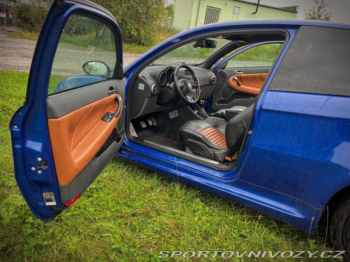Alfa Romeo 147 GTA 2003
