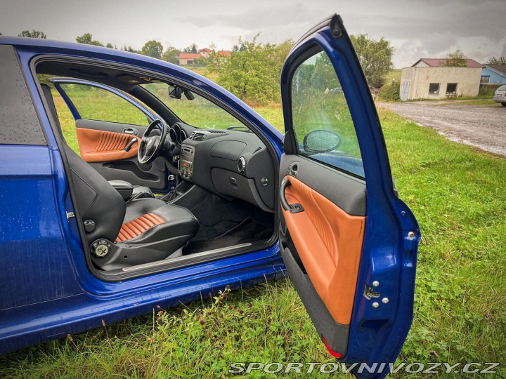 Alfa Romeo 147 GTA 2003
