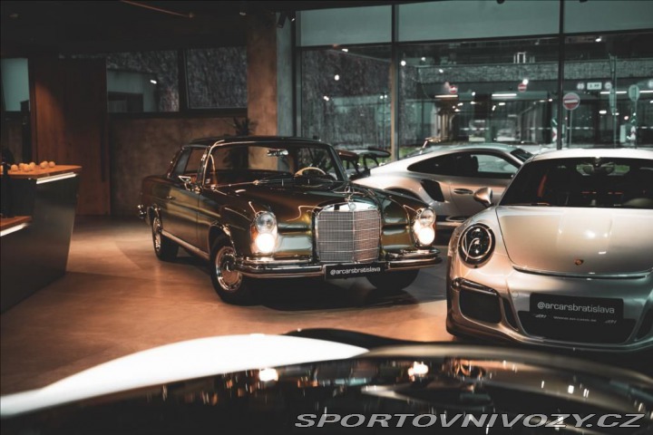 Mercedes-Benz Ostatní modely BR 250 SE/C COUPE, 1966, 1800