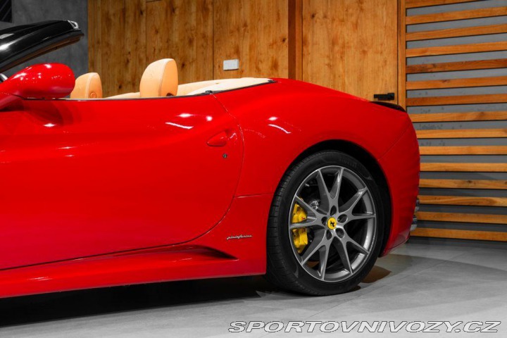 Ferrari California 4.3 V8, Magneride, Kamera 2010