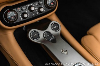 Ferrari California 4.3 V8, Magneride, Kamera 2010