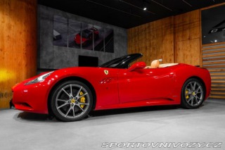 Ferrari California 4.3 V8, Magneride, Kamera 2010