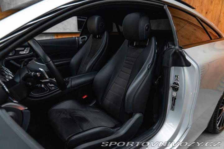 Mercedes-Benz E 4MATIC kupé, AMG Line, BU 2017