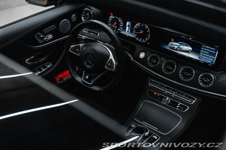 Mercedes-Benz E 4MATIC kupé, AMG Line, BU 2017