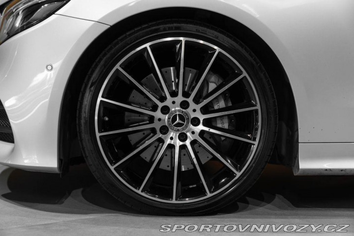 Mercedes-Benz E 4MATIC kupé, AMG Line, BU 2017
