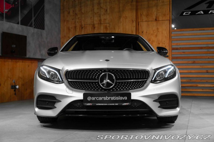 Mercedes-Benz E 4MATIC kupé, AMG Line, BU 2017