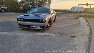 Dodge Challenger 6,4 SRT SCATPACK