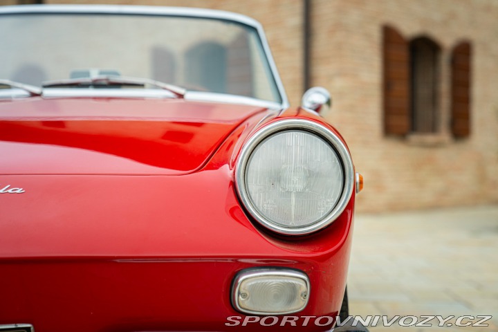 Ostatní značky Ostatní modely Cisitalia 850 SPIDER 1966