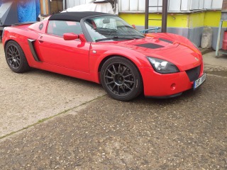 Opel Speedster 2.2