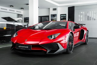Lamborghini Aventador SuperVeloce Coupé / 1600
