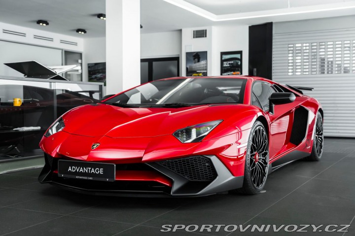 Lamborghini Aventador SuperVeloce Coupé / 1600 2017