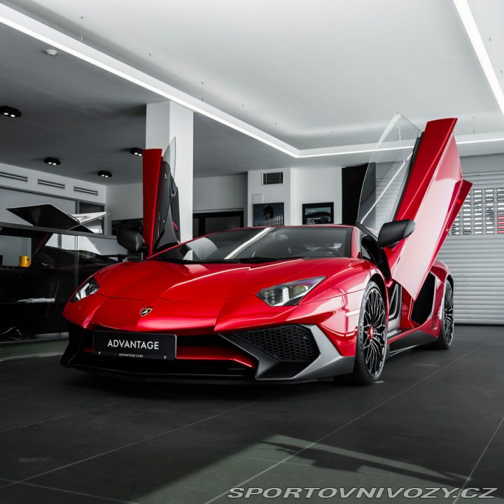 Lamborghini Aventador SuperVeloce Coupé / 1600 2017