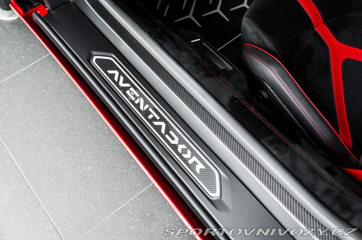 Lamborghini Aventador SuperVeloce Coupé / 1600 2017