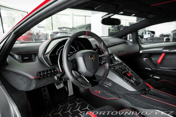 Lamborghini Aventador SuperVeloce Coupé / 1600 2017