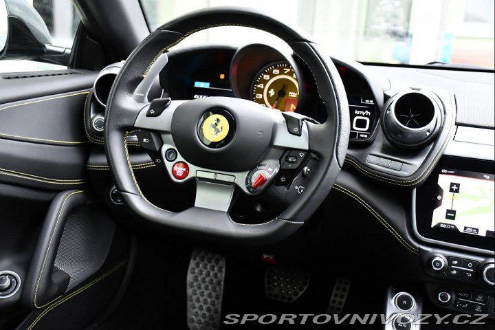 Ferrari GTC4Lusso V12 DCT P-DISPLAY LIFT 14 2018