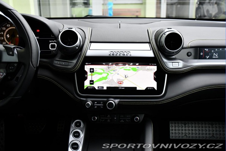 Ferrari GTC4Lusso V12 DCT P-DISPLAY LIFT 14 2018