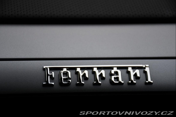 Ferrari GTC4Lusso V12 DCT P-DISPLAY LIFT 14 2018