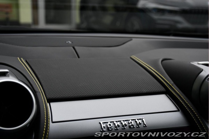 Ferrari GTC4Lusso V12 DCT P-DISPLAY LIFT 14 2018