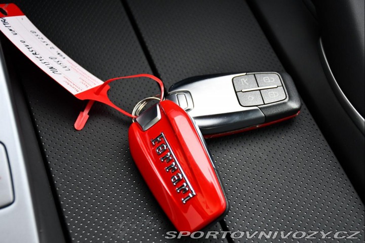 Ferrari GTC4Lusso V12 DCT P-DISPLAY LIFT 14 2018