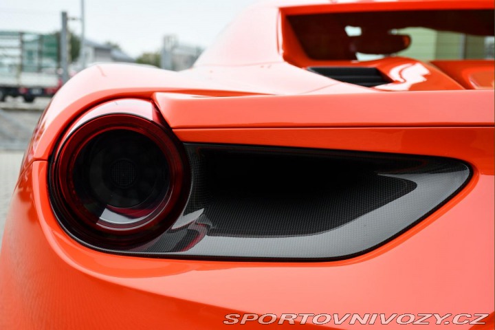 Ferrari 488 SPIDER CARBON TAILOR MADE 2018
