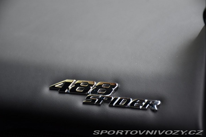 Ferrari 488 SPIDER CARBON TAILOR MADE 2018