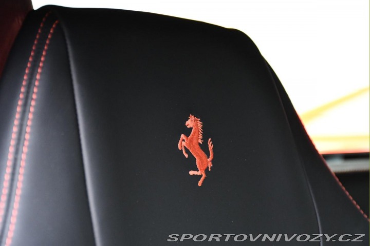 Ferrari 488 SPIDER CARBON TAILOR MADE 2018