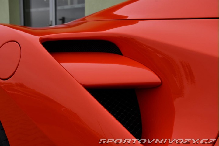 Ferrari 488 SPIDER CARBON TAILOR MADE 2018